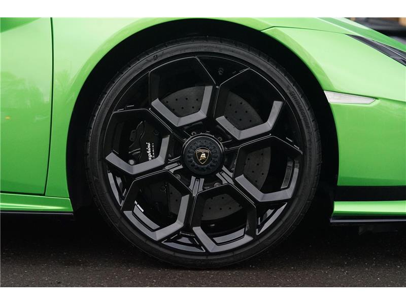 2023 Lamborghini Huracan Tecnica