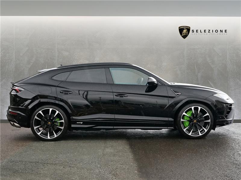 2023 Lamborghini Urus S