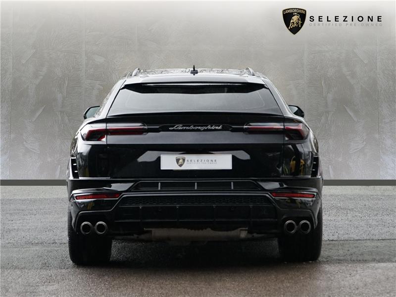 2023 Lamborghini Urus S