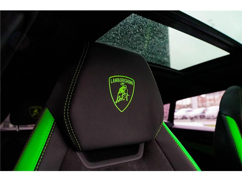 2023 Lamborghini Urus S