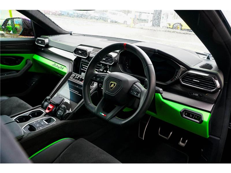 2023 Lamborghini Urus S