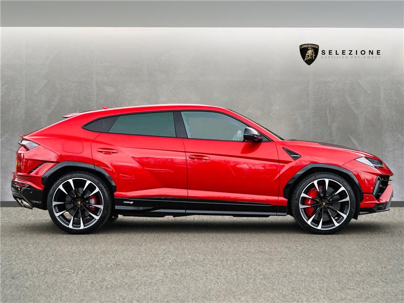 2023 Lamborghini Urus S