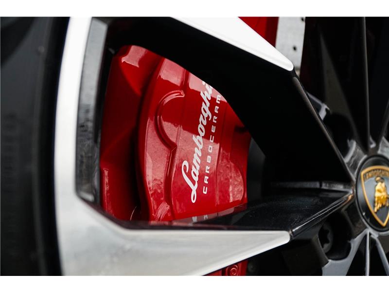 2023 Lamborghini Urus S