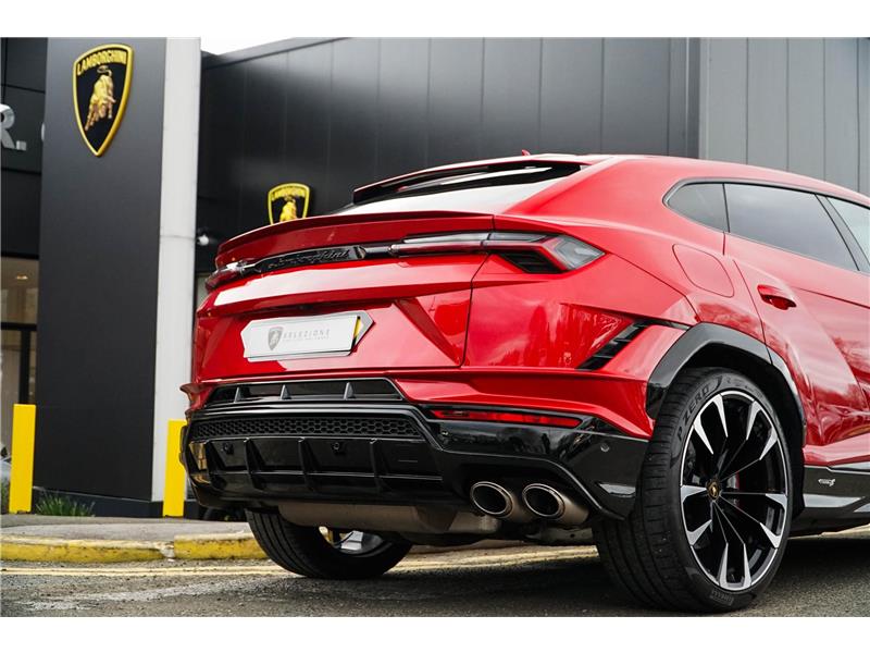 2023 Lamborghini Urus S