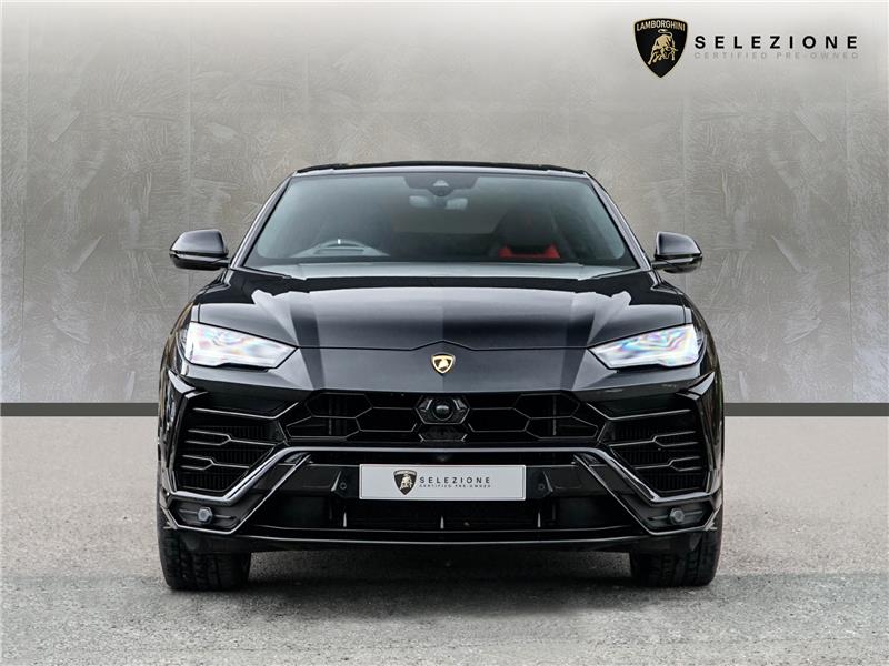2022 Lamborghini Urus  