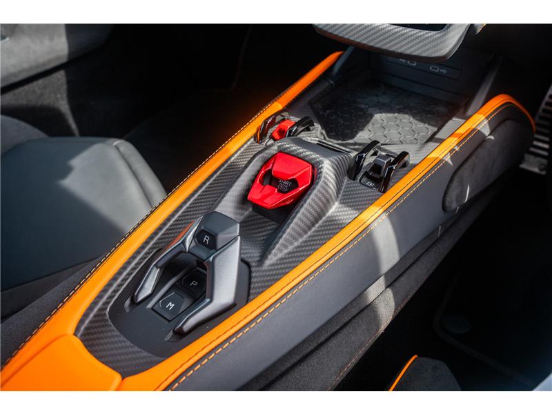 2024 Lamborghini Revuelto 6.5 V12 HPEV