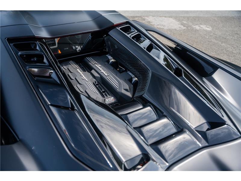 2024 Lamborghini Revuelto 6.5 V12 HPEV