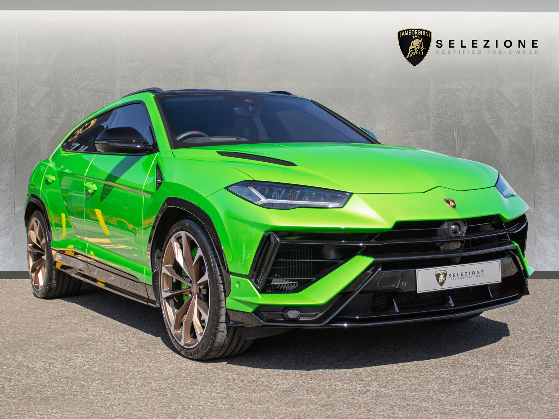 LAMBORGHINI URUS