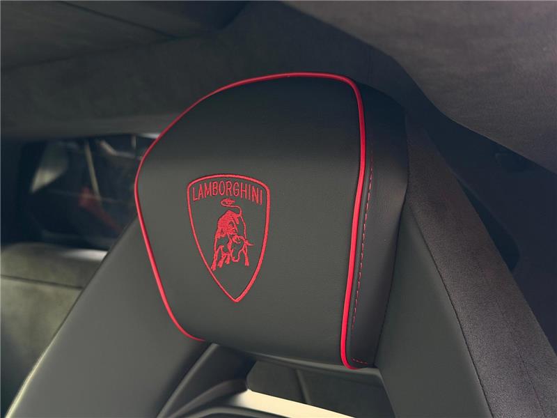 2025 Lamborghini Revuelto 6.5 V12 HPEV V12 Hybrid STD