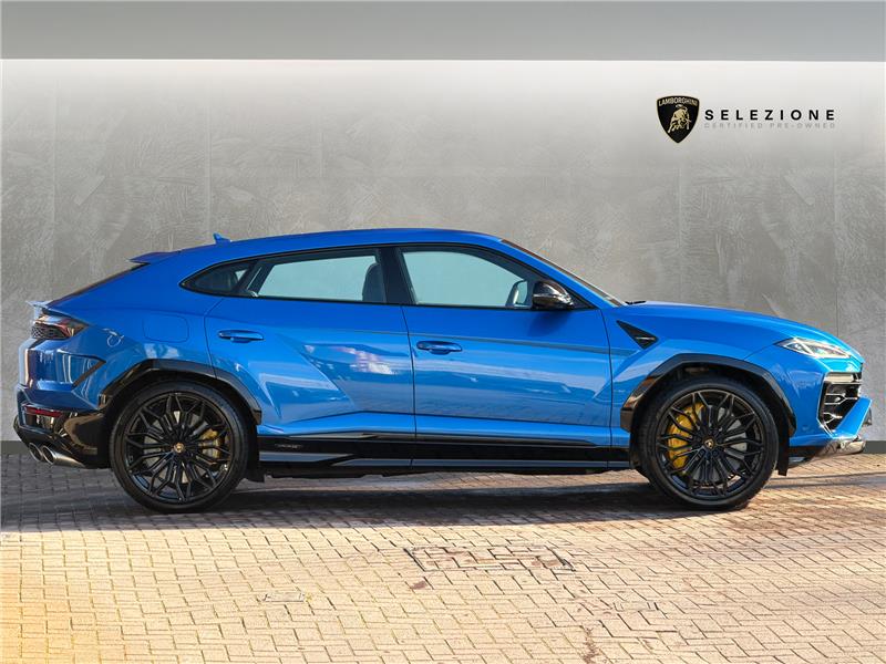 2025 Lamborghini Urus SE