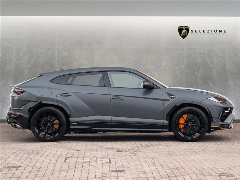 2024 Lamborghini Urus S