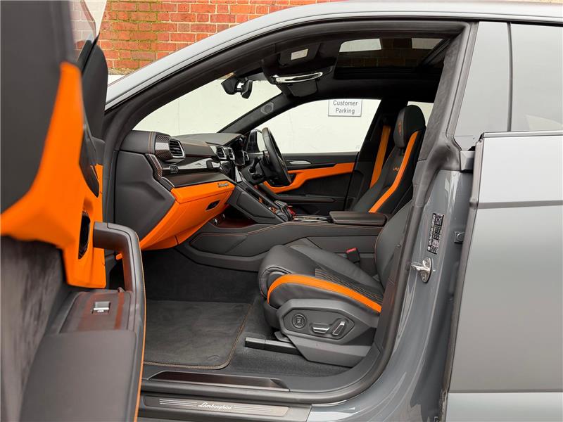 2024 Lamborghini Urus S