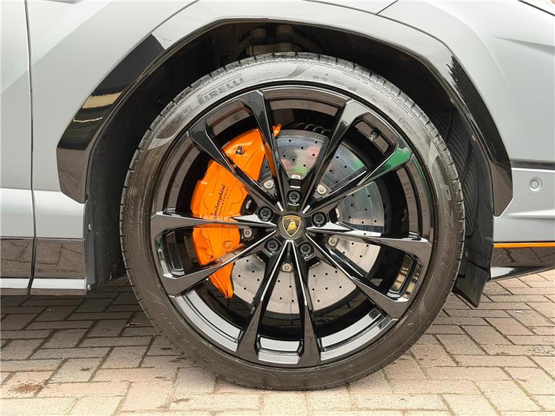 2024 Lamborghini Urus S