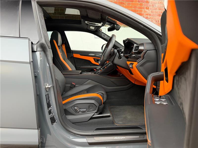 2024 Lamborghini Urus S