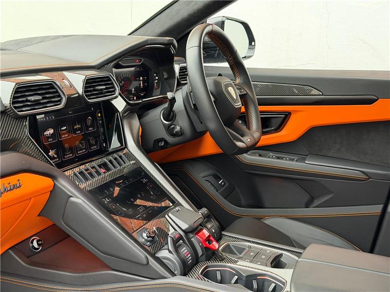 2024 Lamborghini Urus S