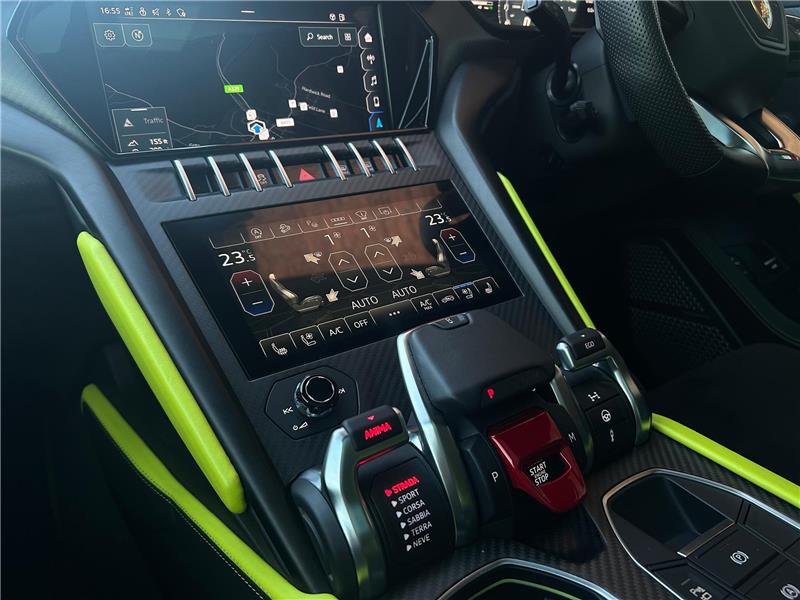 2022 Lamborghini Urus Graphite Capsule