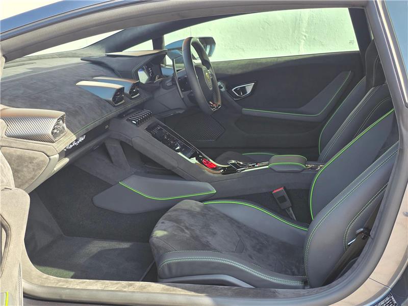 2023 Lamborghini Huracan Tecnica