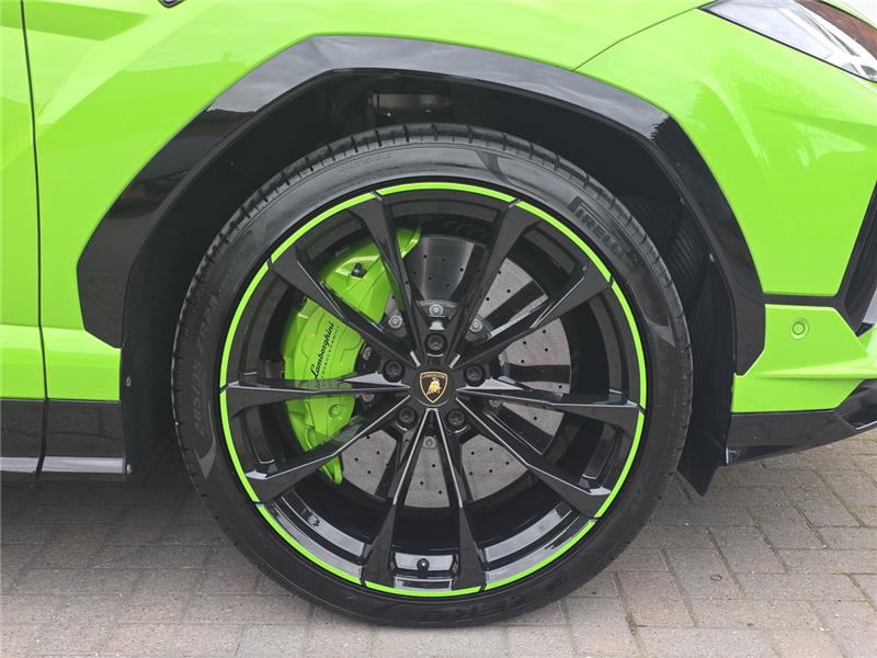 2024 Lamborghini Urus S