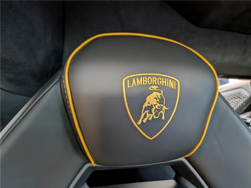2025 Lamborghini Revuelto 6.5 V12 HPEV