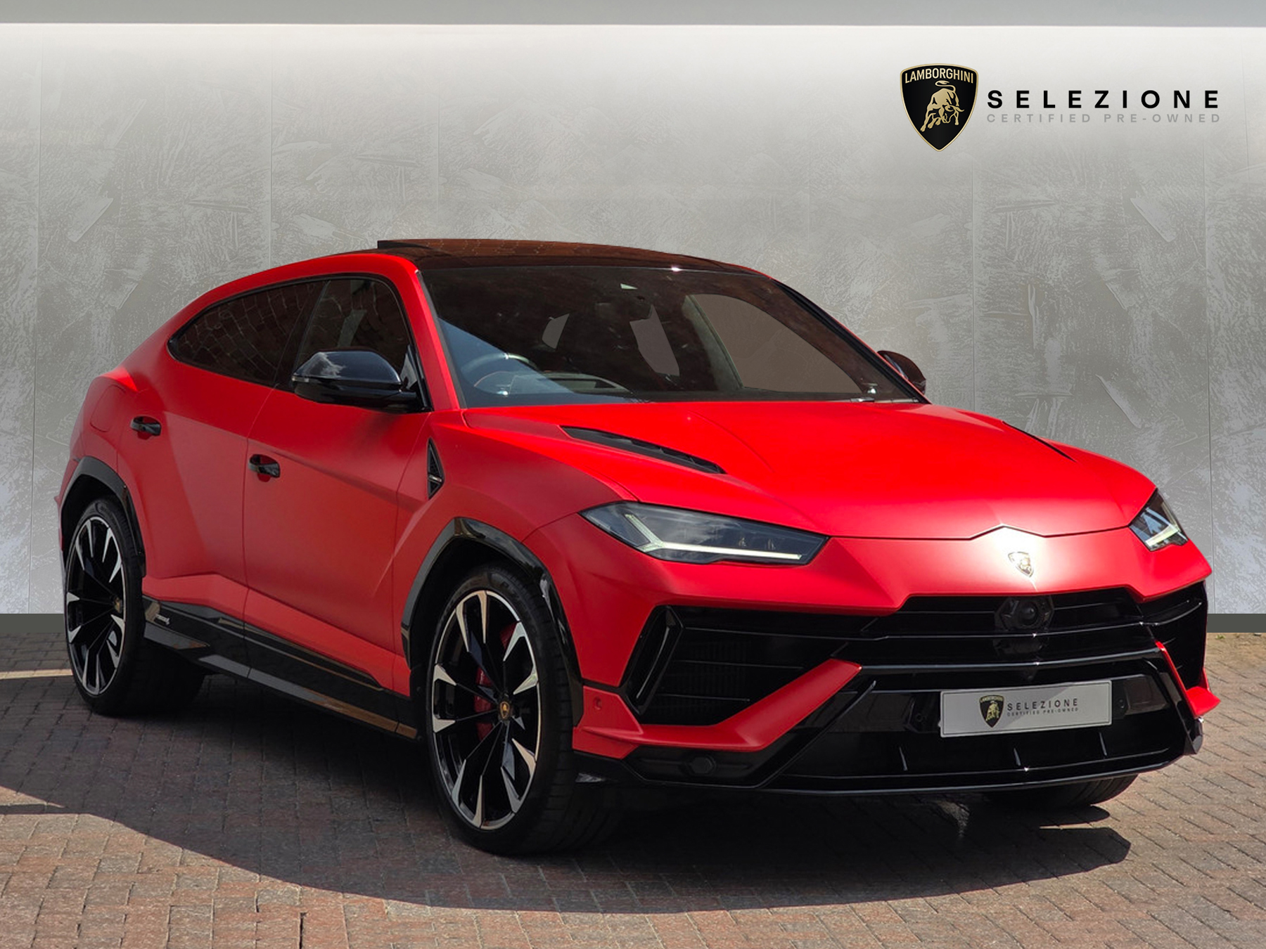 LAMBORGHINI URUS