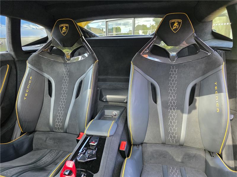 2023 Lamborghini Huracan 5.2 V10 LP 640-2 Tecnica