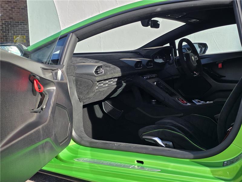 2024 Lamborghini Huracan 5.2 V10 LP 640-2 STO