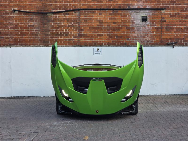 2024 Lamborghini Huracan 5.2 V10 LP 640-2 STO