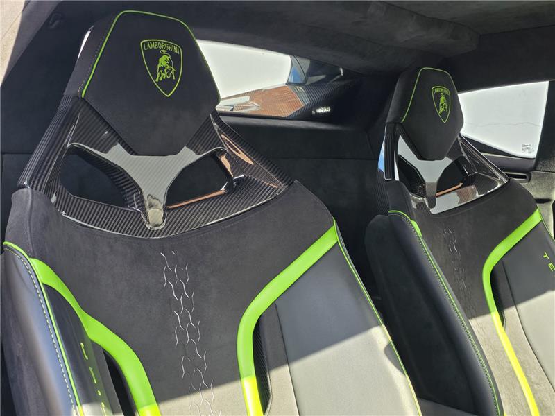 2024 Lamborghini Huracan 5.2 V10 LP 640-2 Tecnica
