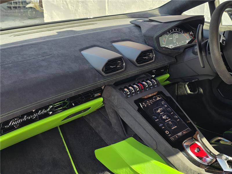 2024 Lamborghini Huracan 5.2 V10 LP 640-2 Tecnica