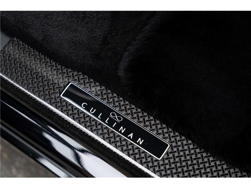 2025 Rolls-Royce Cullinan Series II Black Badge