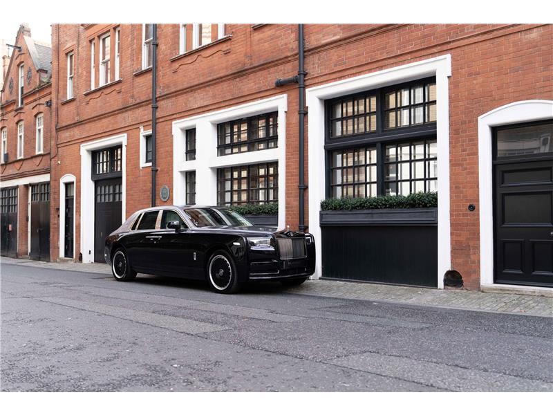 2026 Rolls-Royce Phantom  