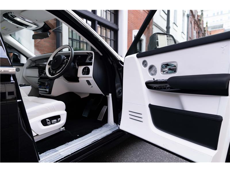 2026 Rolls-Royce Phantom  