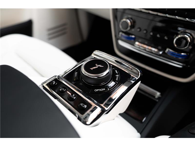 2026 Rolls-Royce Phantom  