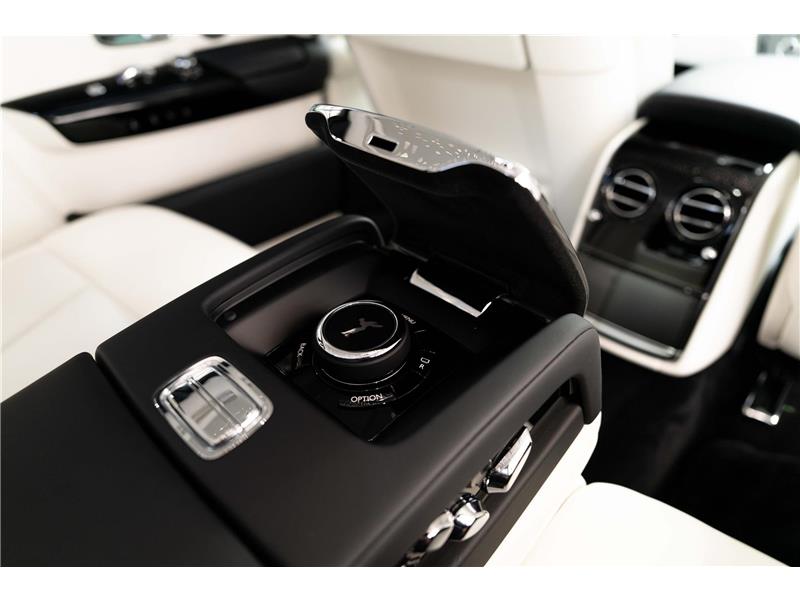 2026 Rolls-Royce Phantom  