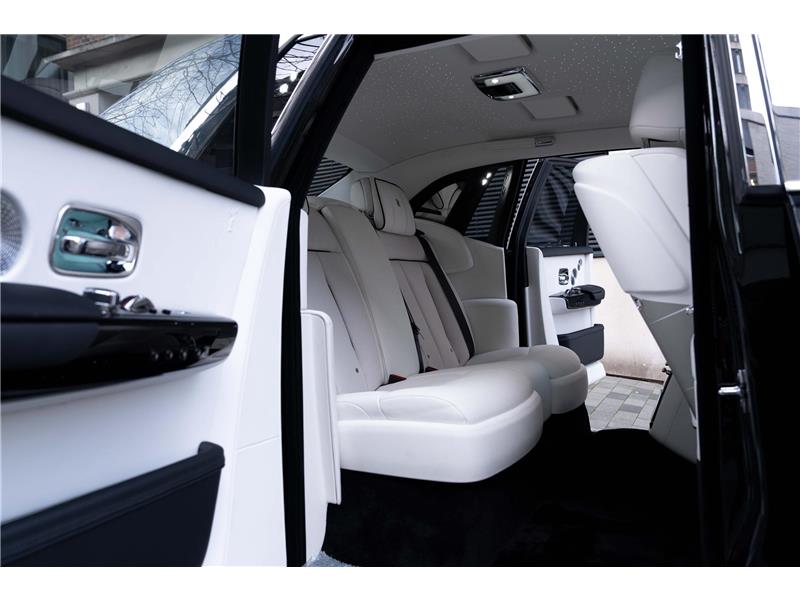 2026 Rolls-Royce Phantom  