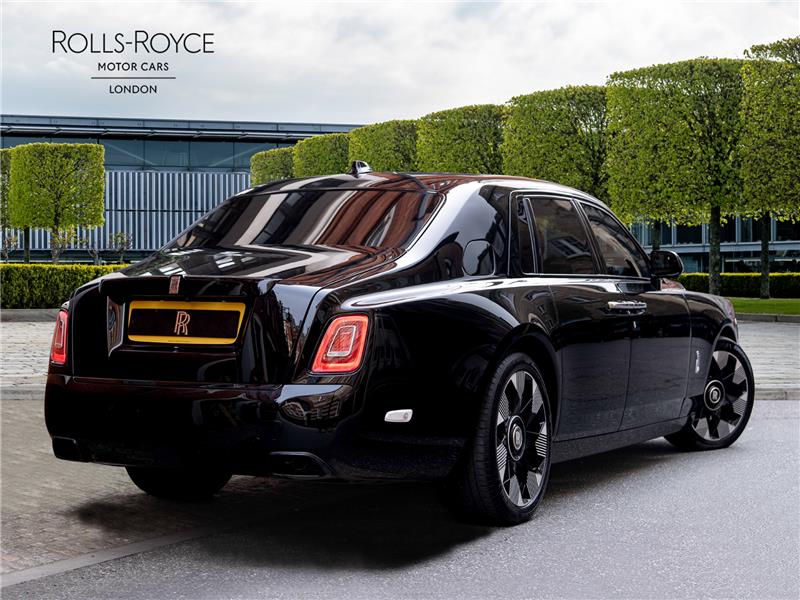 2022 Rolls-Royce Phantom  