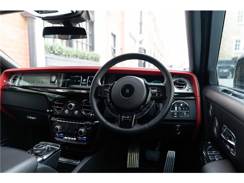 2022 Rolls-Royce Phantom  