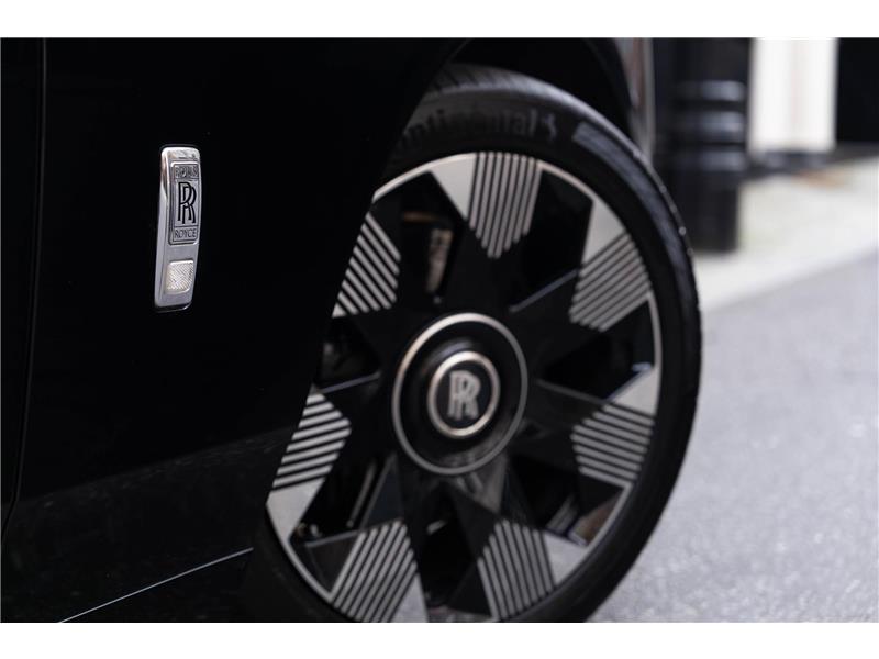 2022 Rolls-Royce Phantom  