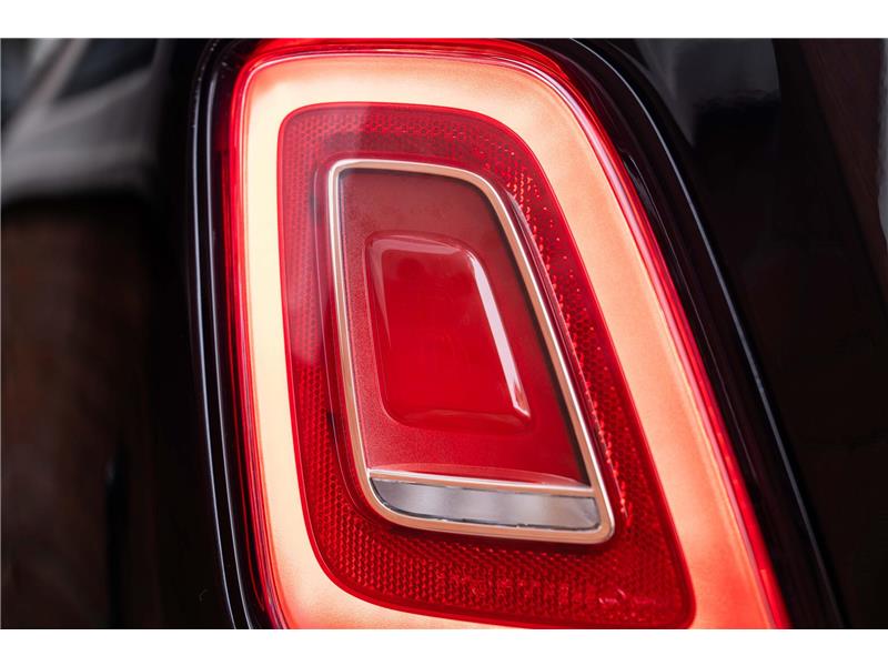 2022 Rolls-Royce Phantom  