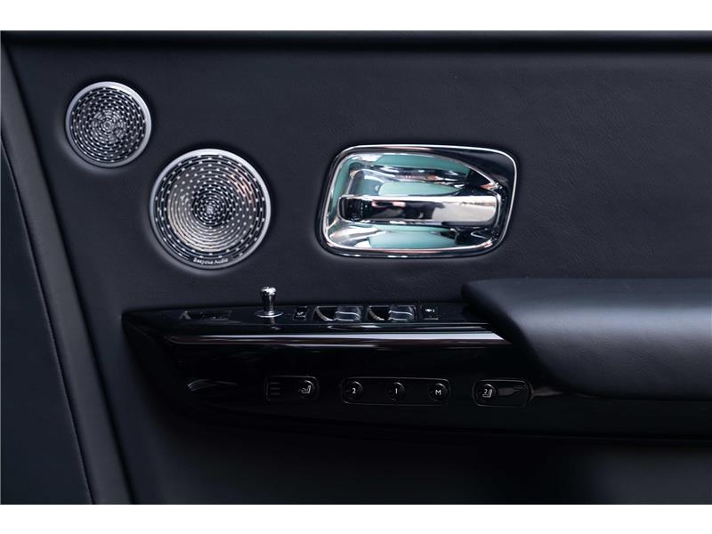 2022 Rolls-Royce Phantom  