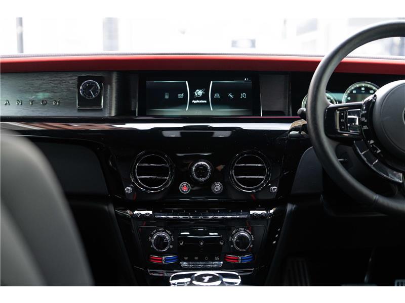 2022 Rolls-Royce Phantom  