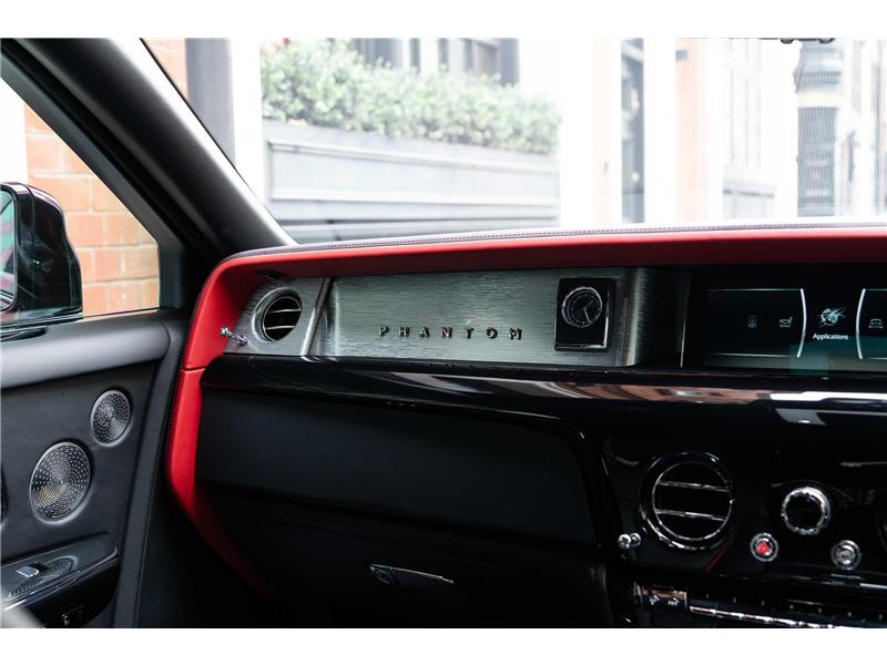 2022 Rolls-Royce Phantom  