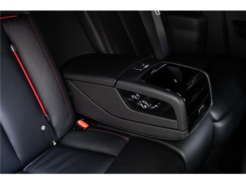 2022 Rolls-Royce Phantom  