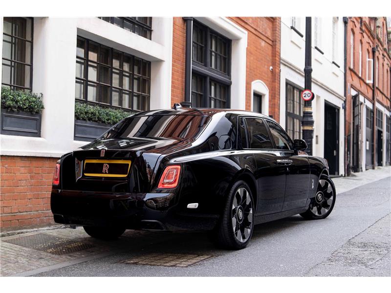 2022 Rolls-Royce Phantom  