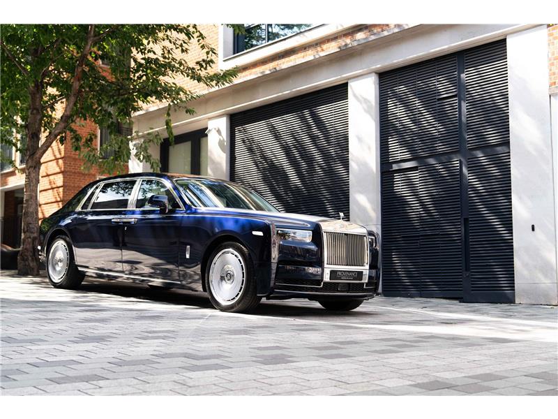 2026 Rolls-Royce Phantom EWB