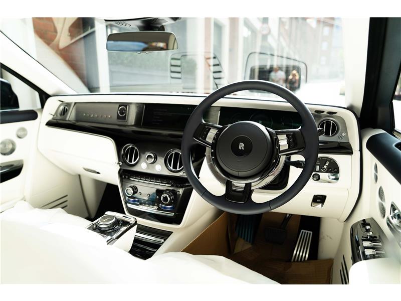 2026 Rolls-Royce Phantom EWB