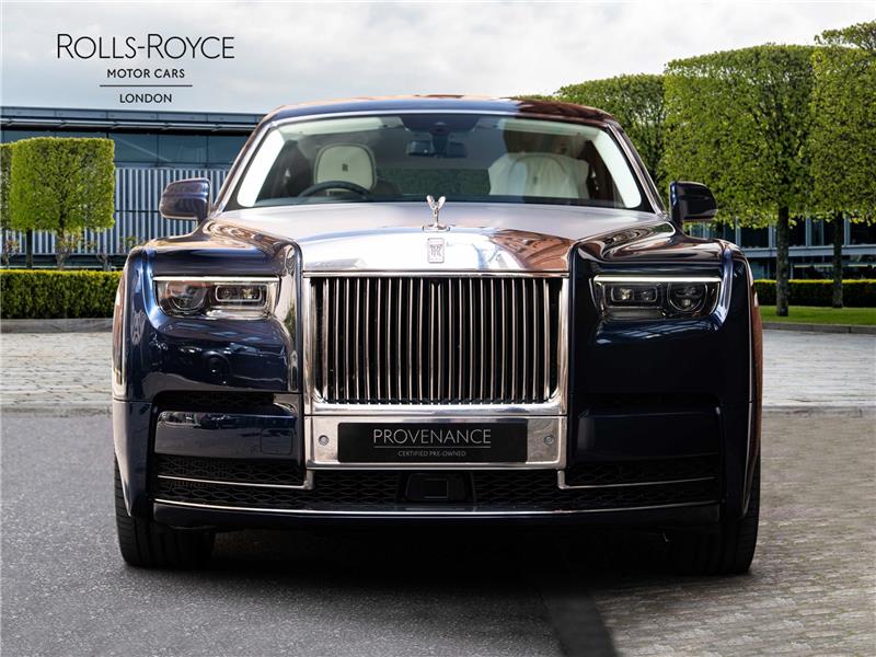 2026 Rolls-Royce Phantom EWB
