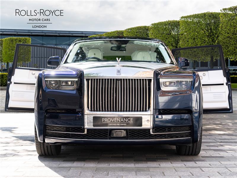 2026 Rolls-Royce Phantom EWB