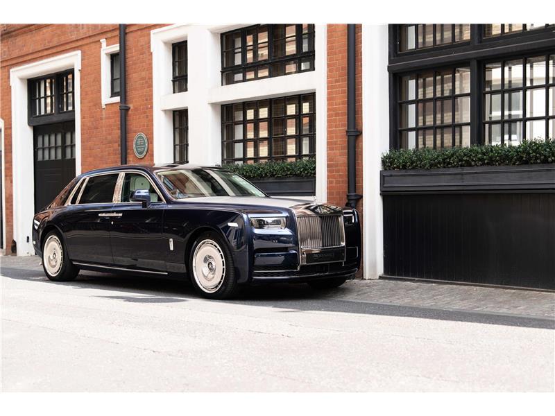 2026 Rolls-Royce Phantom EWB