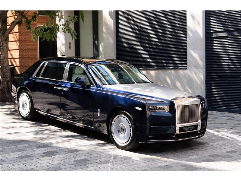 2026 Rolls-Royce Phantom EWB